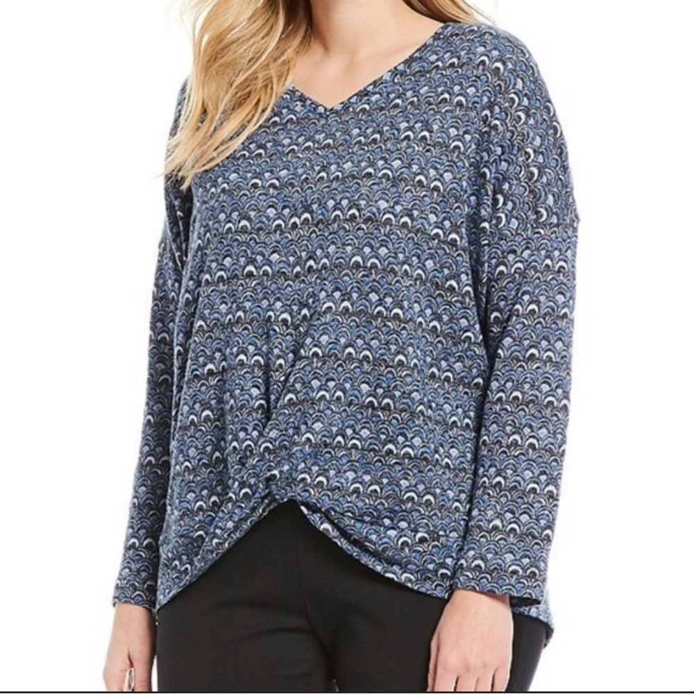 Jones New York Peacock Print V-Neck Twist Tie Front Top